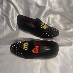 Mens size 11.5 or 45 black velvet ElanRoman spike dress shoes.  Great for prom